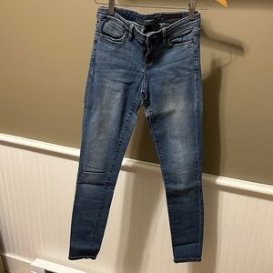 Club Monaco Women's Skinny Jeans in Medium Blue Wash